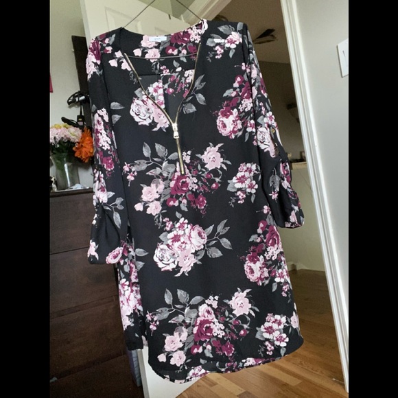 Floral blouse - Picture 3 of 4